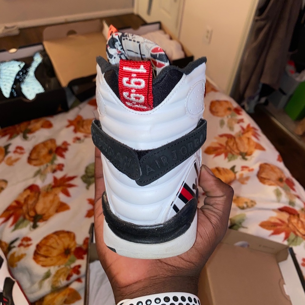 Jordan 8s - Picture 2 of 9
